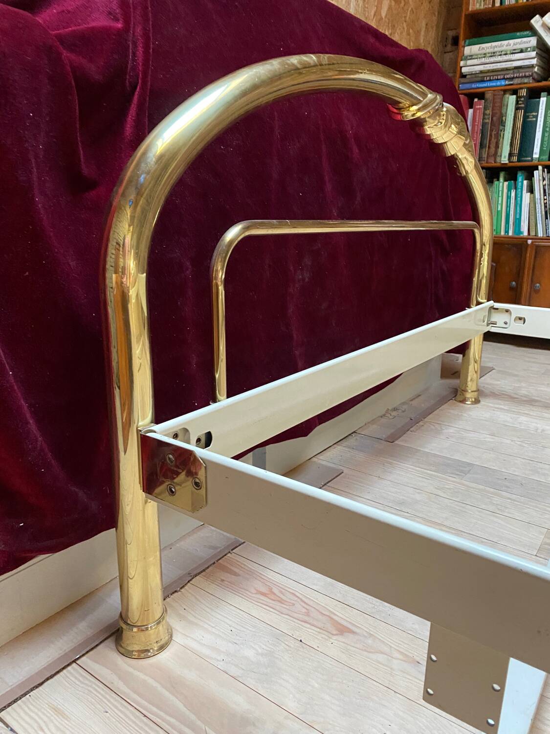 Brass bed Lipparini Design 1970