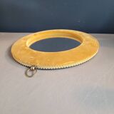 Miroir vintage avec cadre velours moutarde