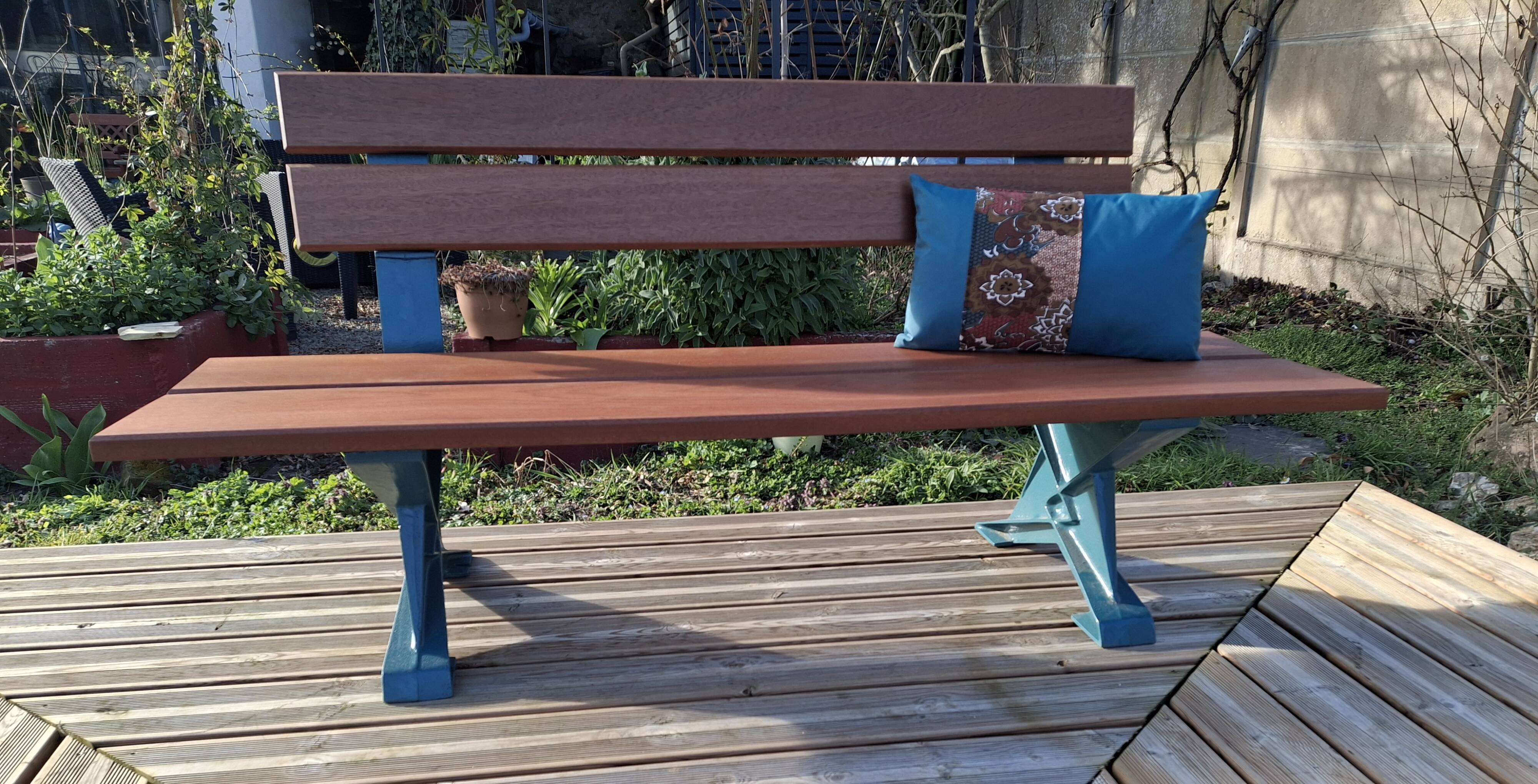 Garden bench, cast iron legs and exotic wood