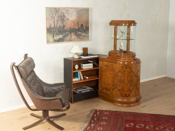 Vitrine Art Déco unique des années 1930 avec étagère ouverte des années 1960.