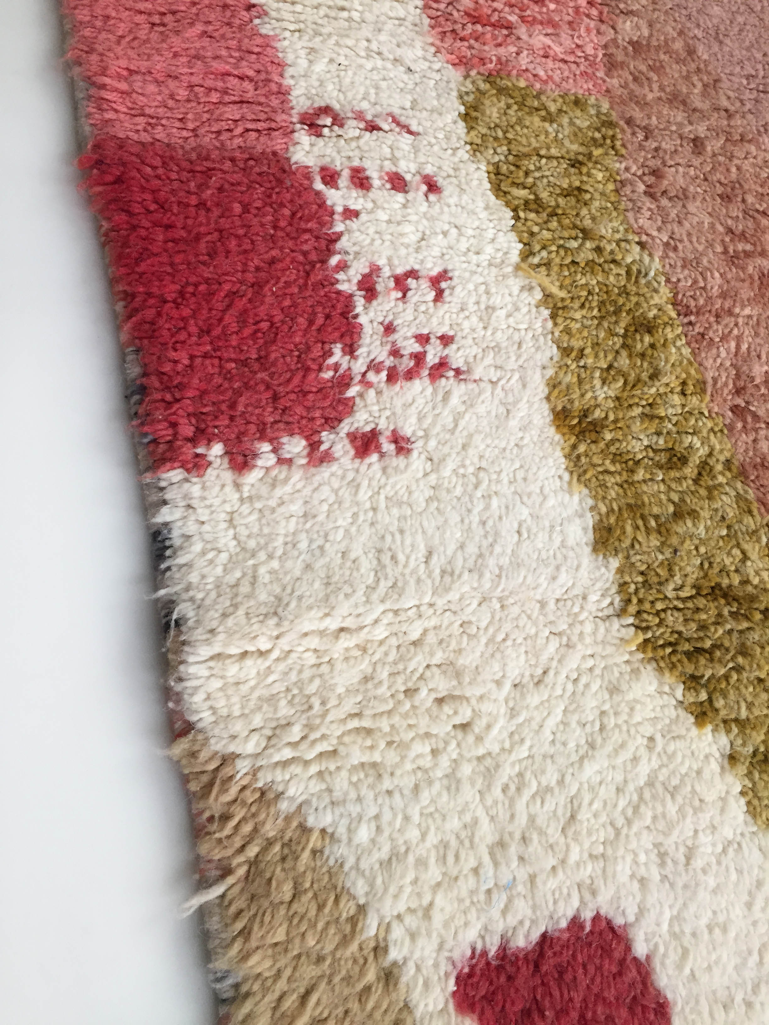 Moroccan Berber carpet Beni Ouarain with colorful flats and hunted 250x160cm