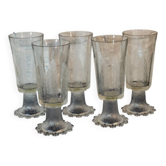 Verres à pied vintage