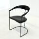 Ensemble de 8 chaises de salle à manger vintage Arrben Ursala en cuir noir.