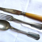Art Deco cutlery, spoons, forks and table knives.