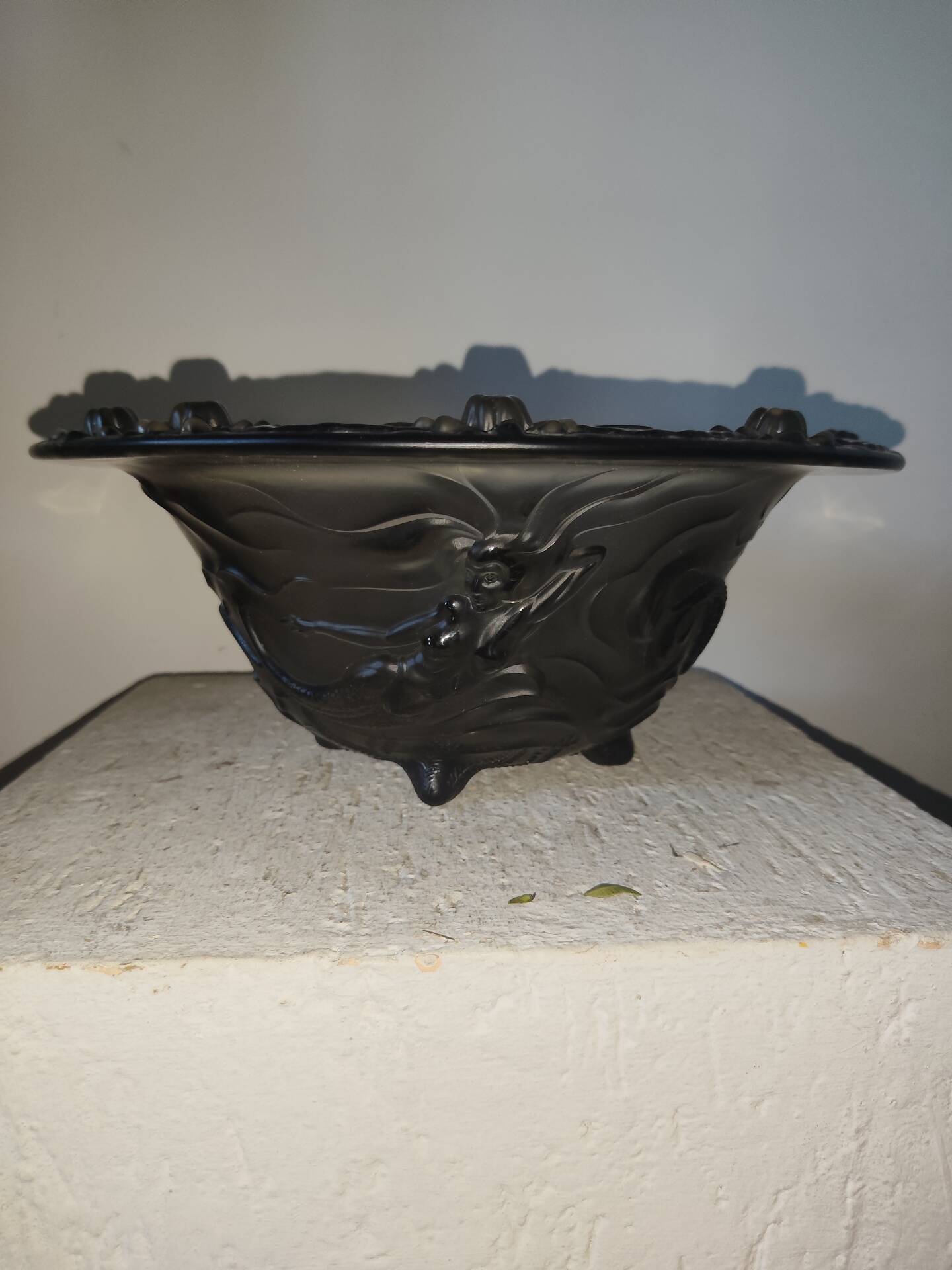 Vasque, vase pique-fleurs Art déco en verre
