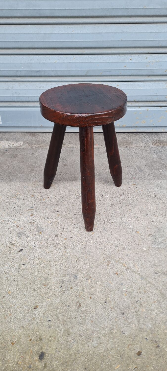 Tripod stool