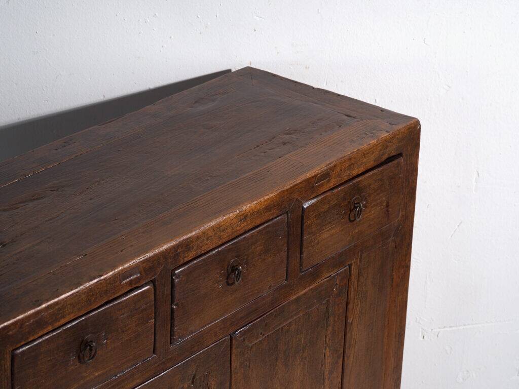 Pine buffet with three drawers and two doors – China, circa 1950