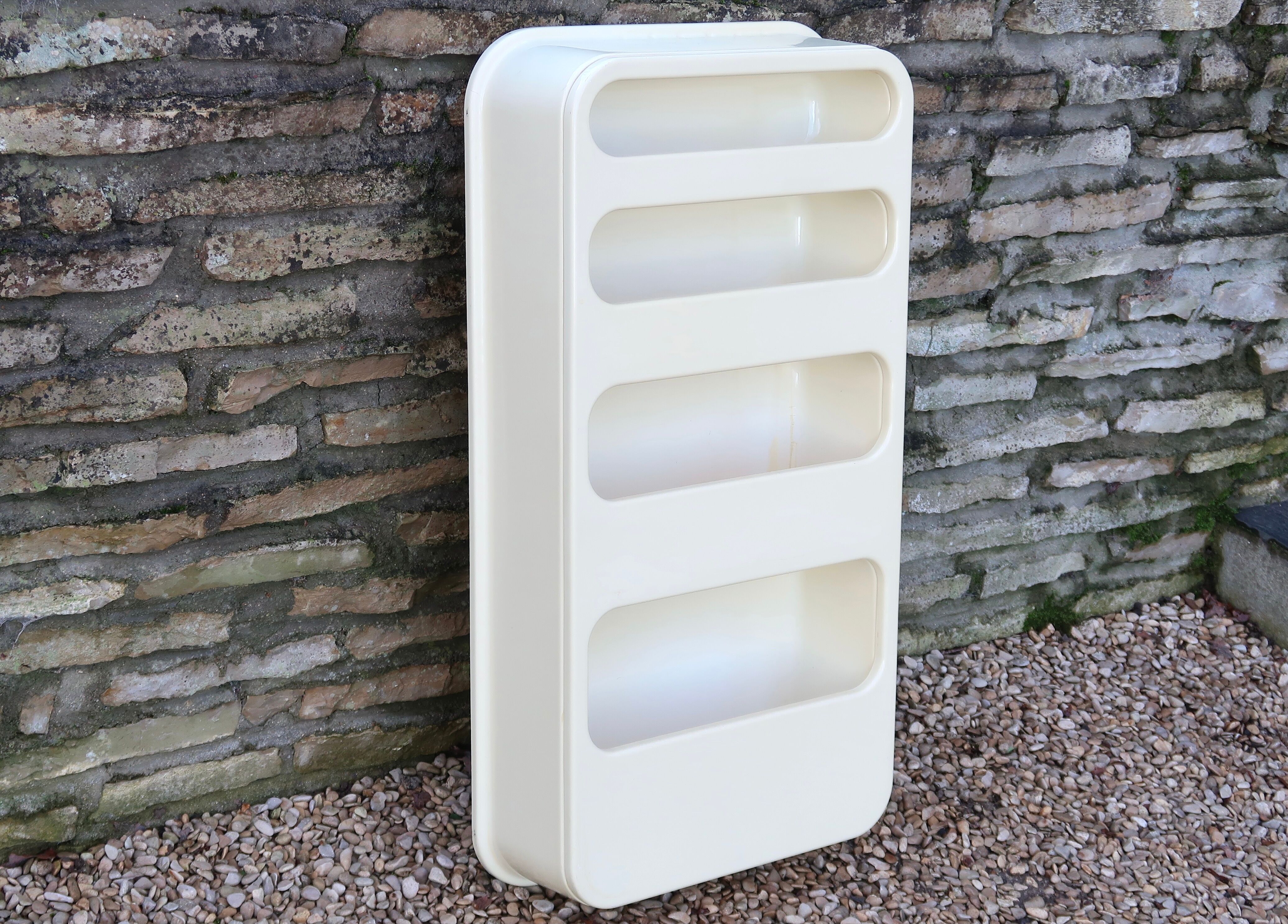 White plastic wall shelf by Jean Lin Viaud, 70s
