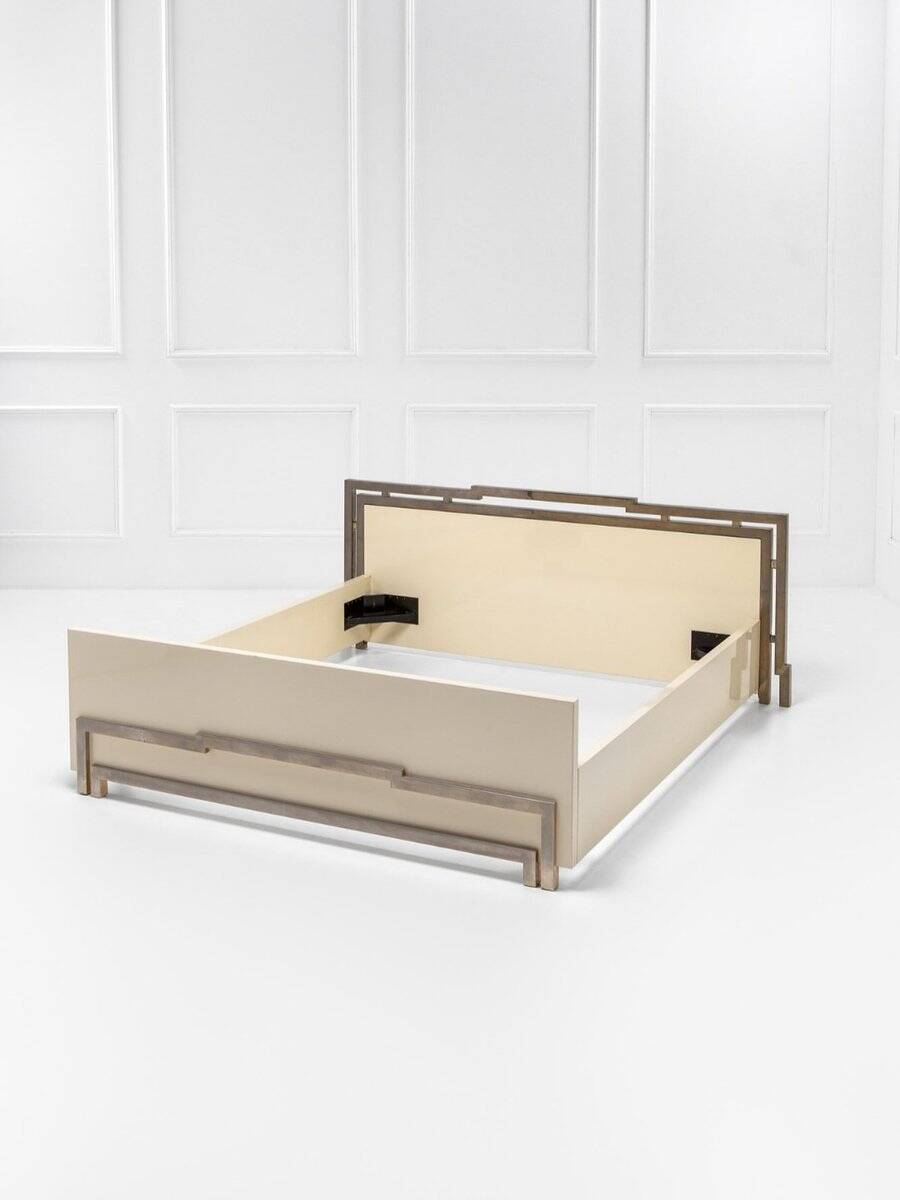 Lacor Series Double Bed in Lacquered Wood and Gilded Metal by Fabrizio Smania for Studio Smaina Interni, 1970s