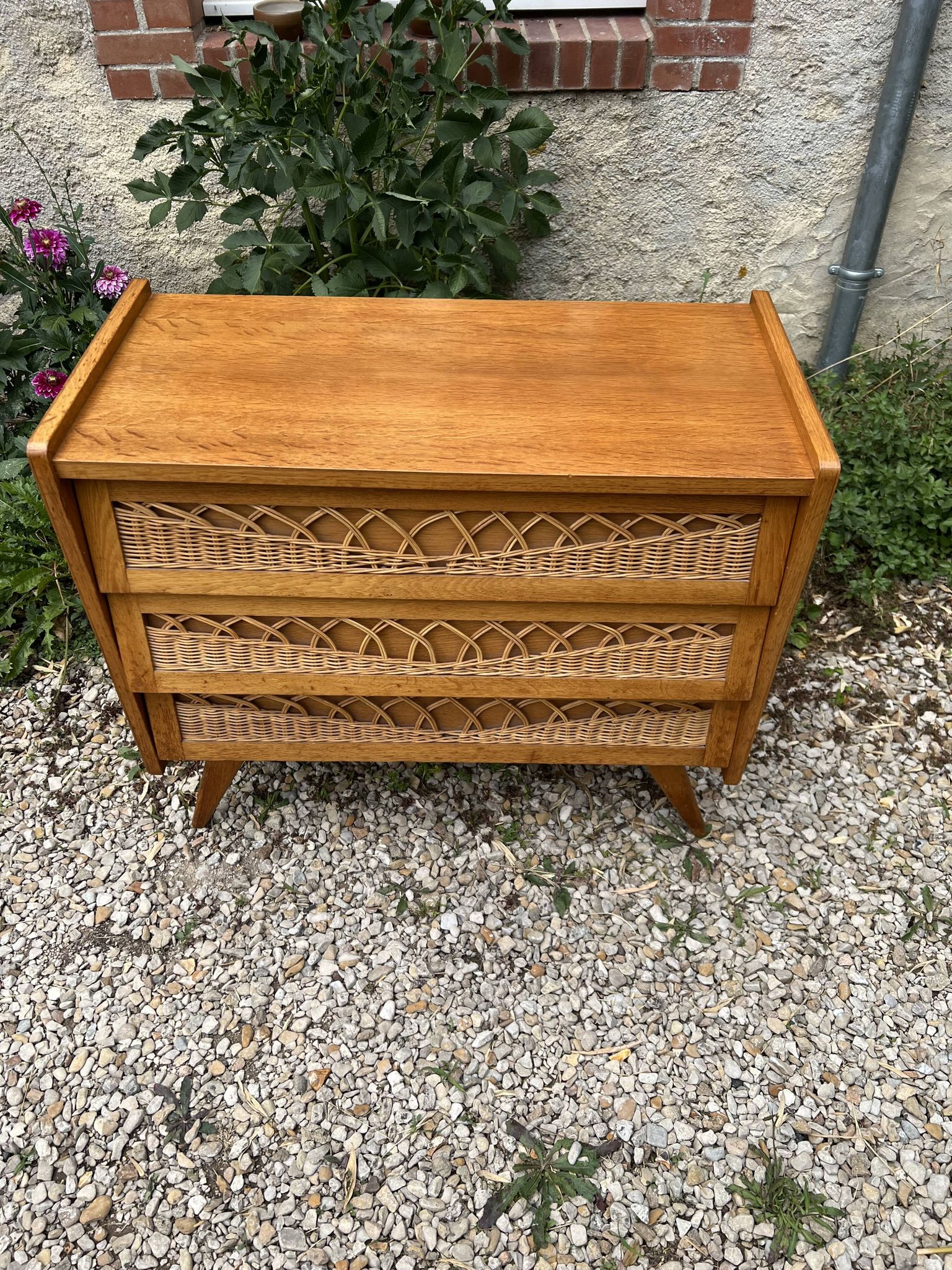 Vintage chest of drawers wood and rattan