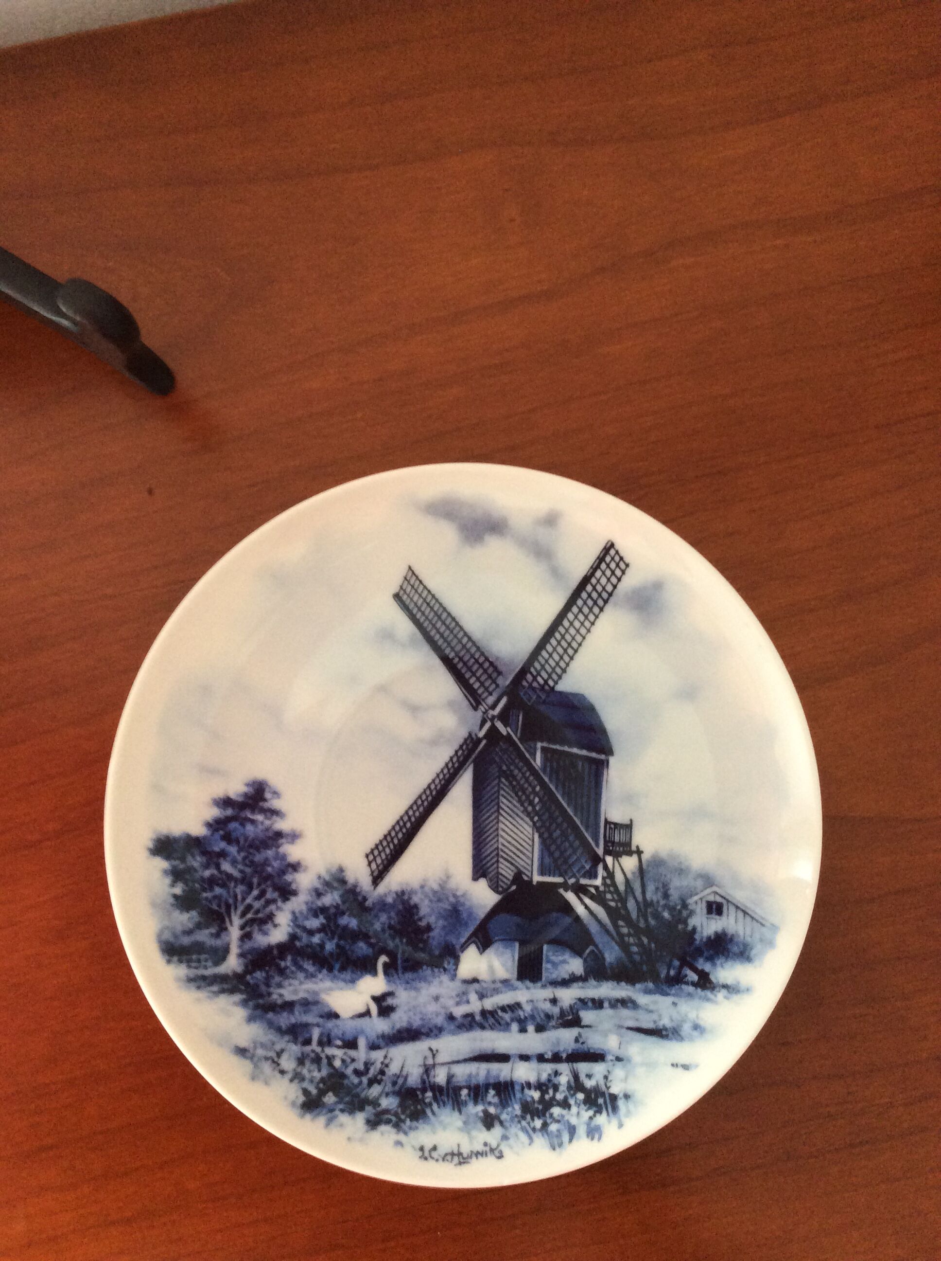 Hand-decorated blue Delft plate vintage