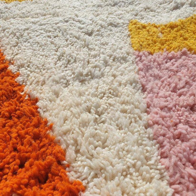 Unique Moroccan rug in natural wool 3x2 m