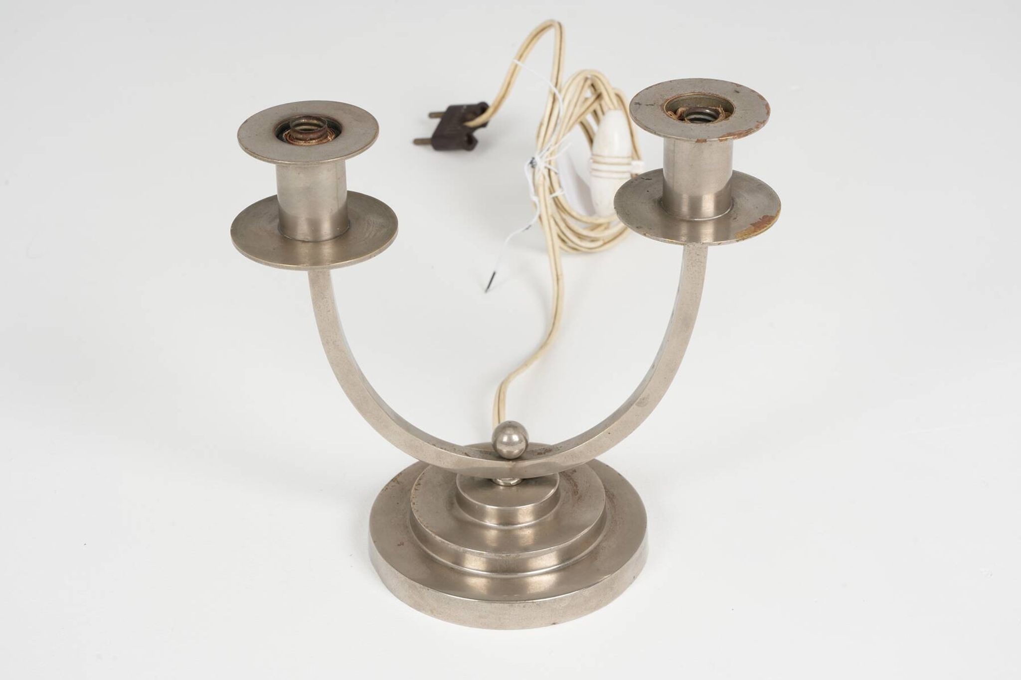 Lampe Art Déco circa 1930 en laiton nickelé