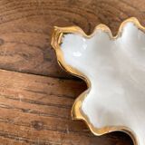 Porcelain leaf candle holder