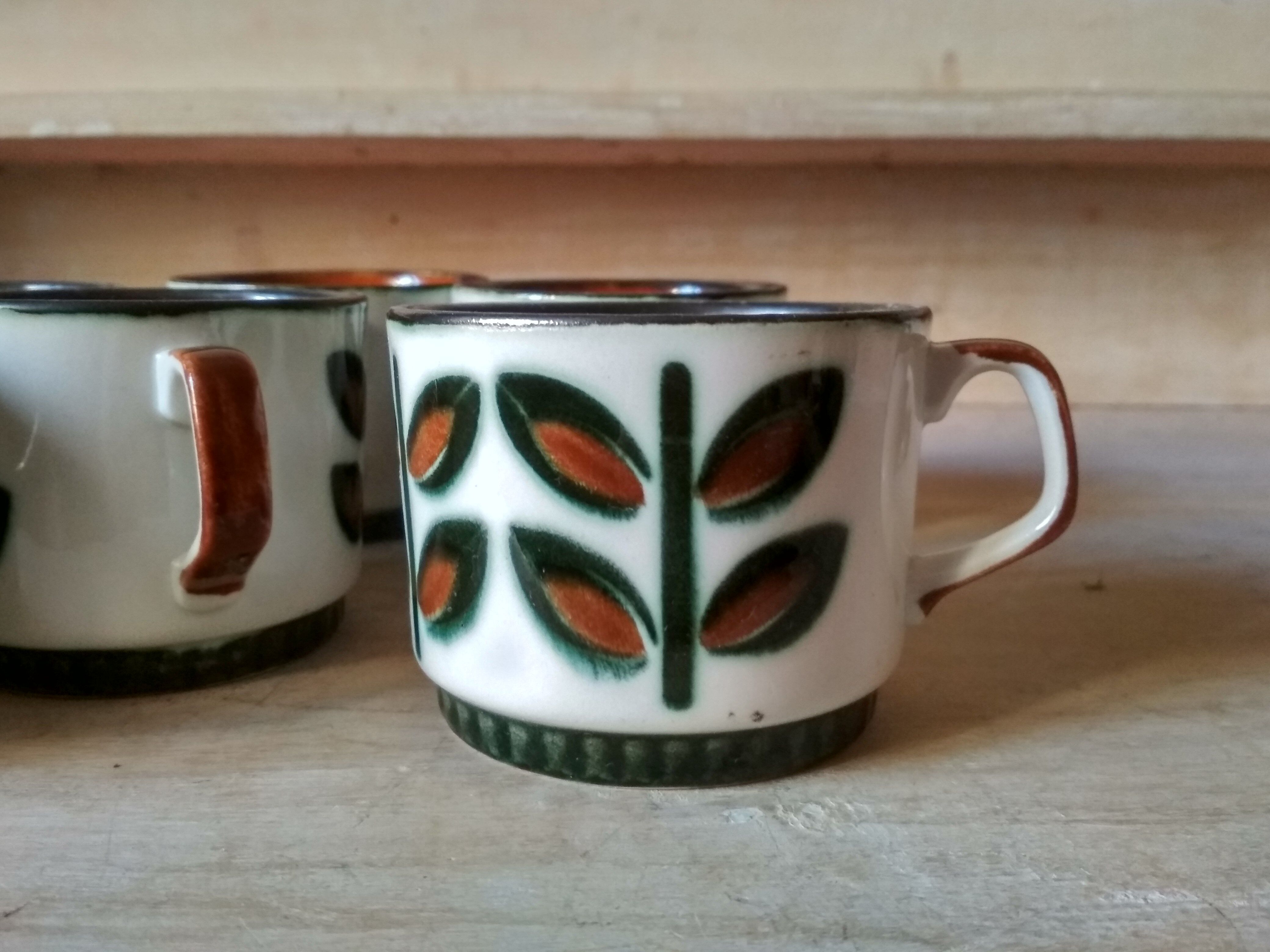 Set of 6 tea or coffee cups, ceramic Boch series Rambouillet in the 1960