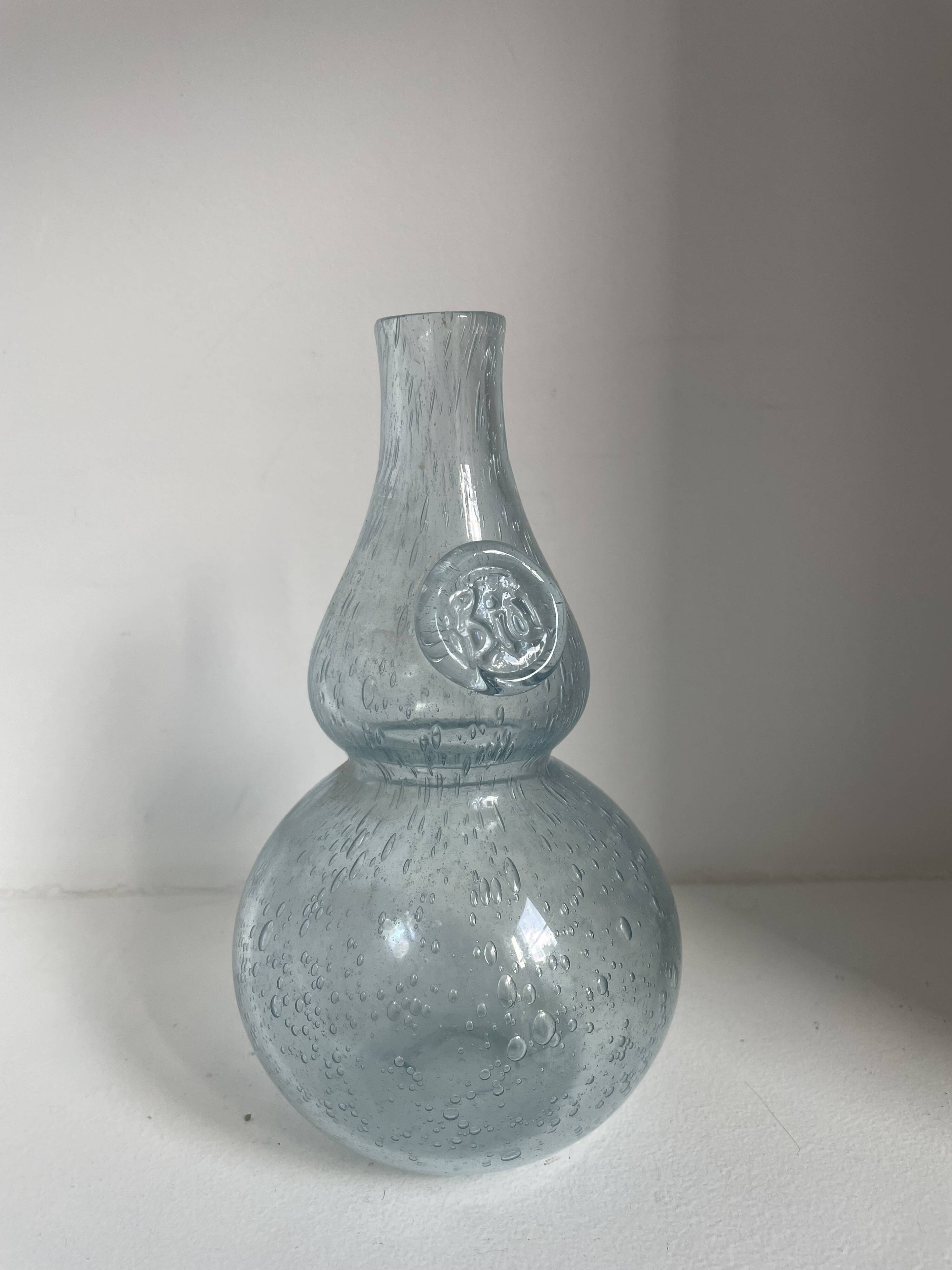 Set of 12 decorative items