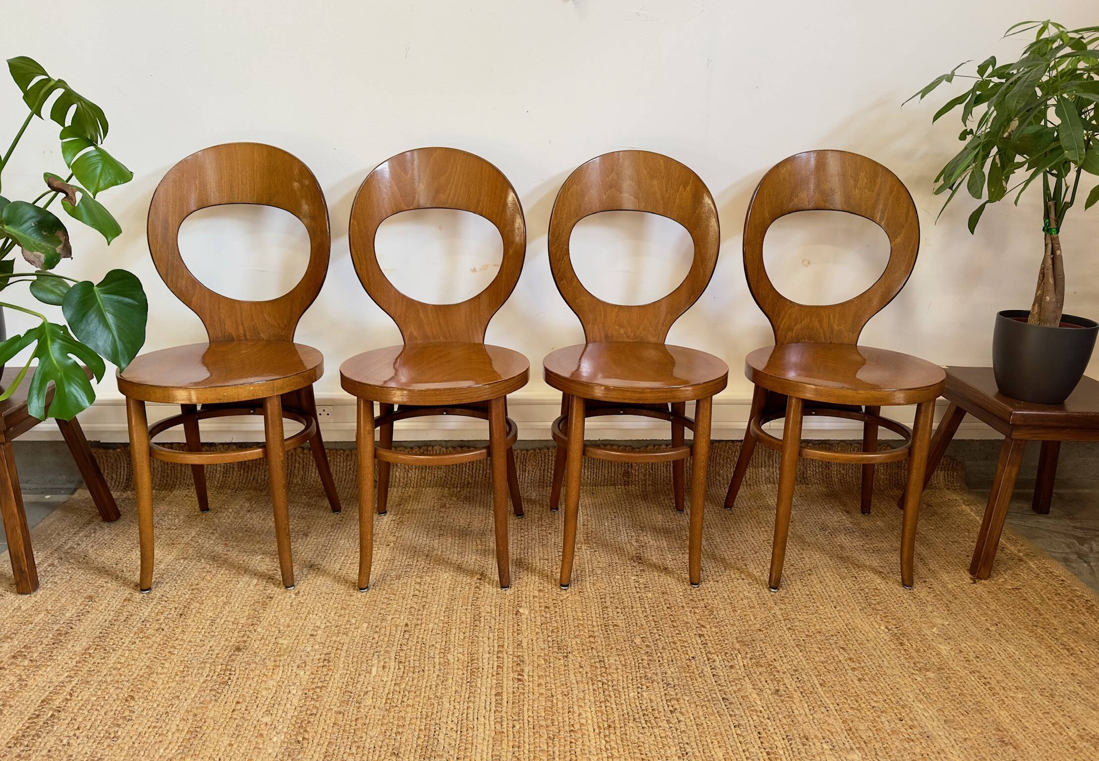 4 chaises bistrot Baumann modèle Mouette en bois courbé