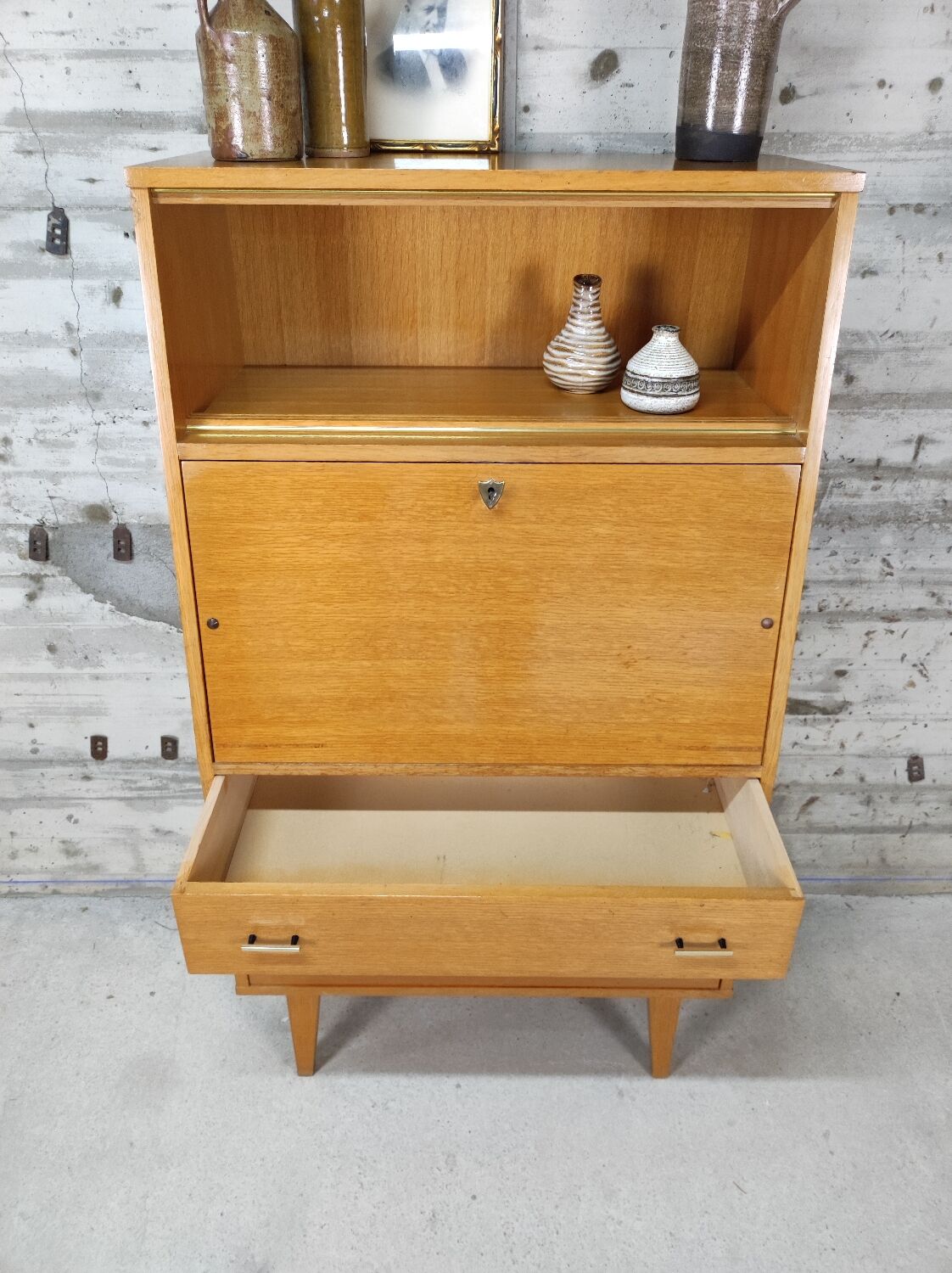 Secretary vintage feet compass