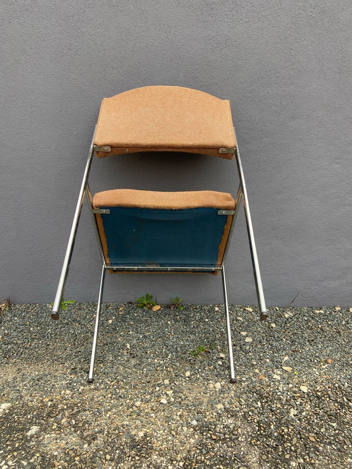 Set of 4 chromed metal chairs