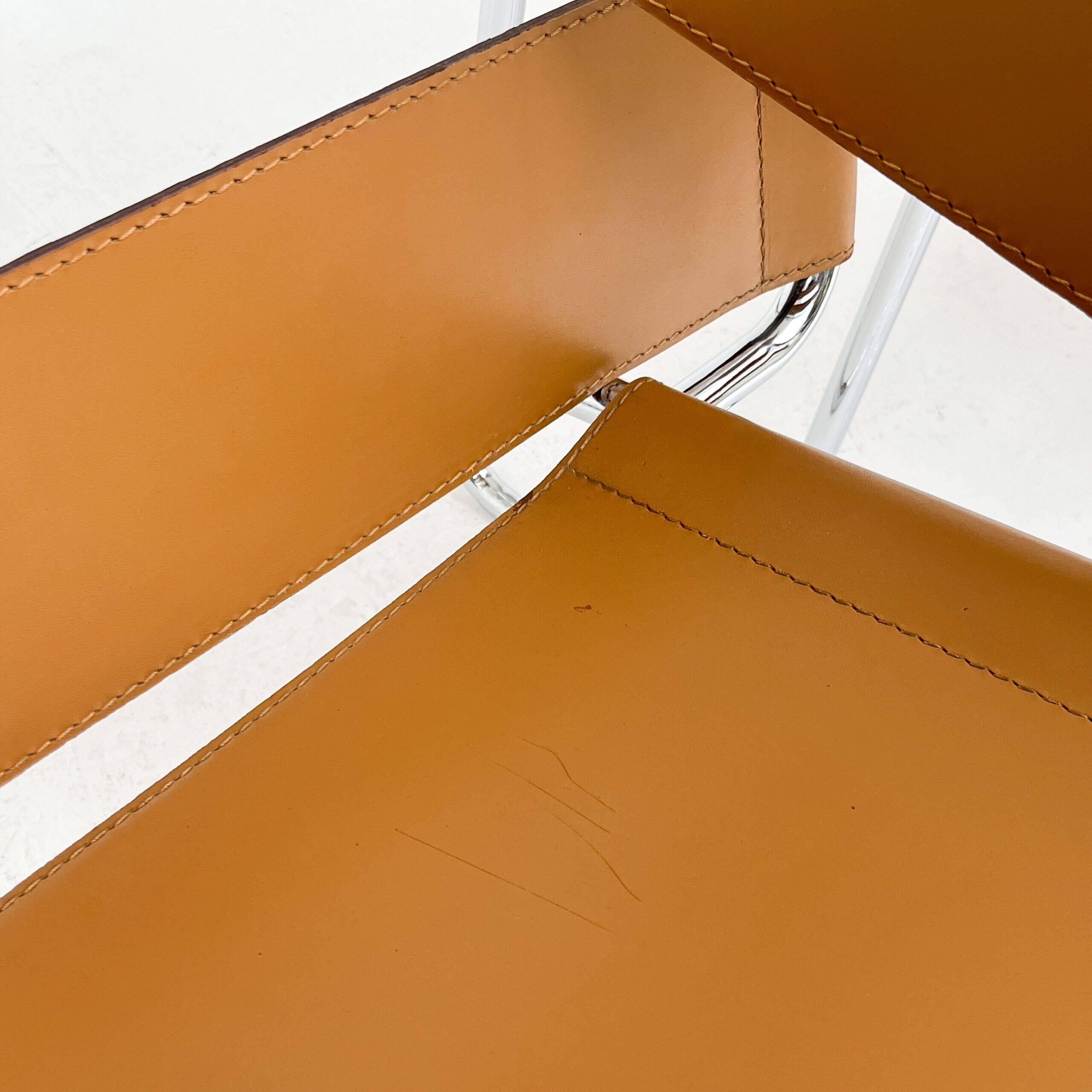 Fauteuil Wassily de Marcel Breuer en cuir cognac