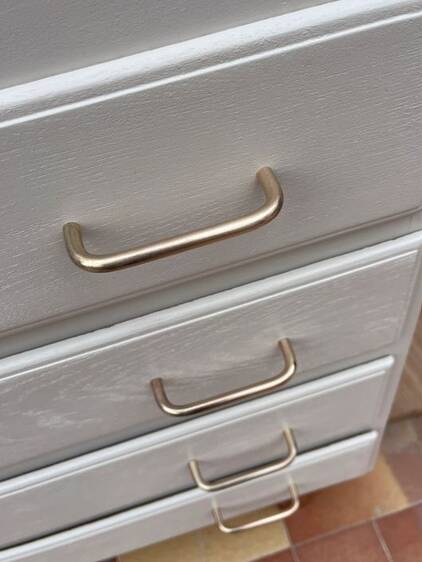 Commode vintage restaurée beige