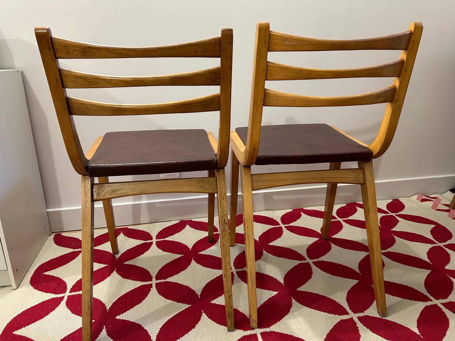 2 vintage chairs