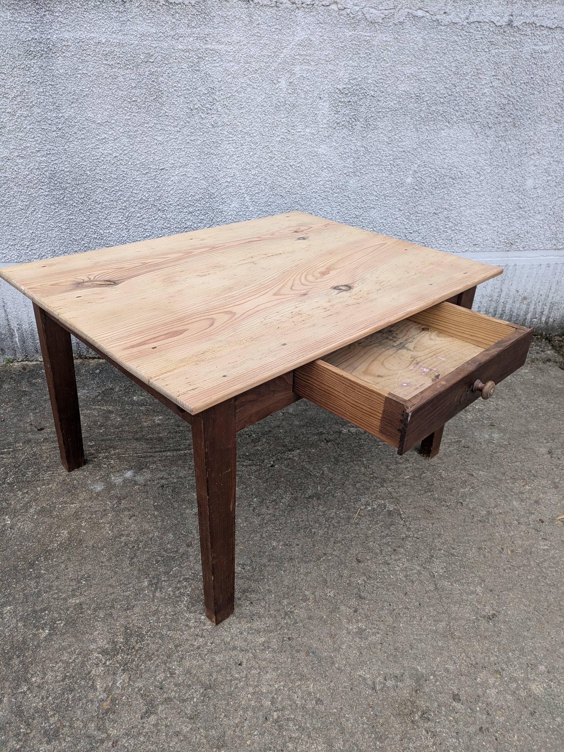 Low farmhouse table