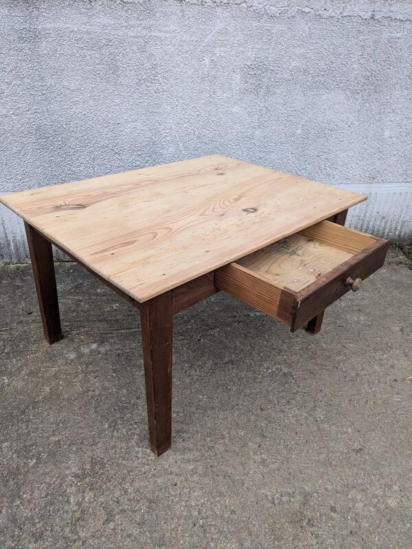 Table basse de ferme