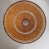 Grand lampadaire vintage en osier avec un dessus en chrome et un abat-jour en osier naturel – lumière suspendue italienne des années 1970 de l'ère spatiale.