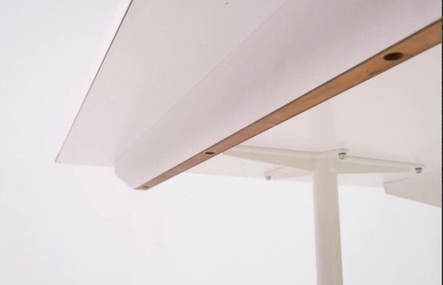 F66 dining table by George Nelson for Herman Miller