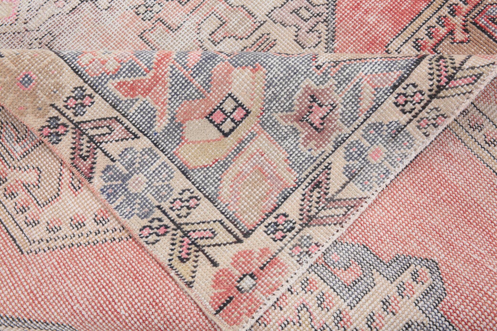 4x7 Pale Red & Beige Rustic Vintage Rug, 129x217Cm