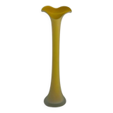 Vase vintage en pâte de verre jaune
