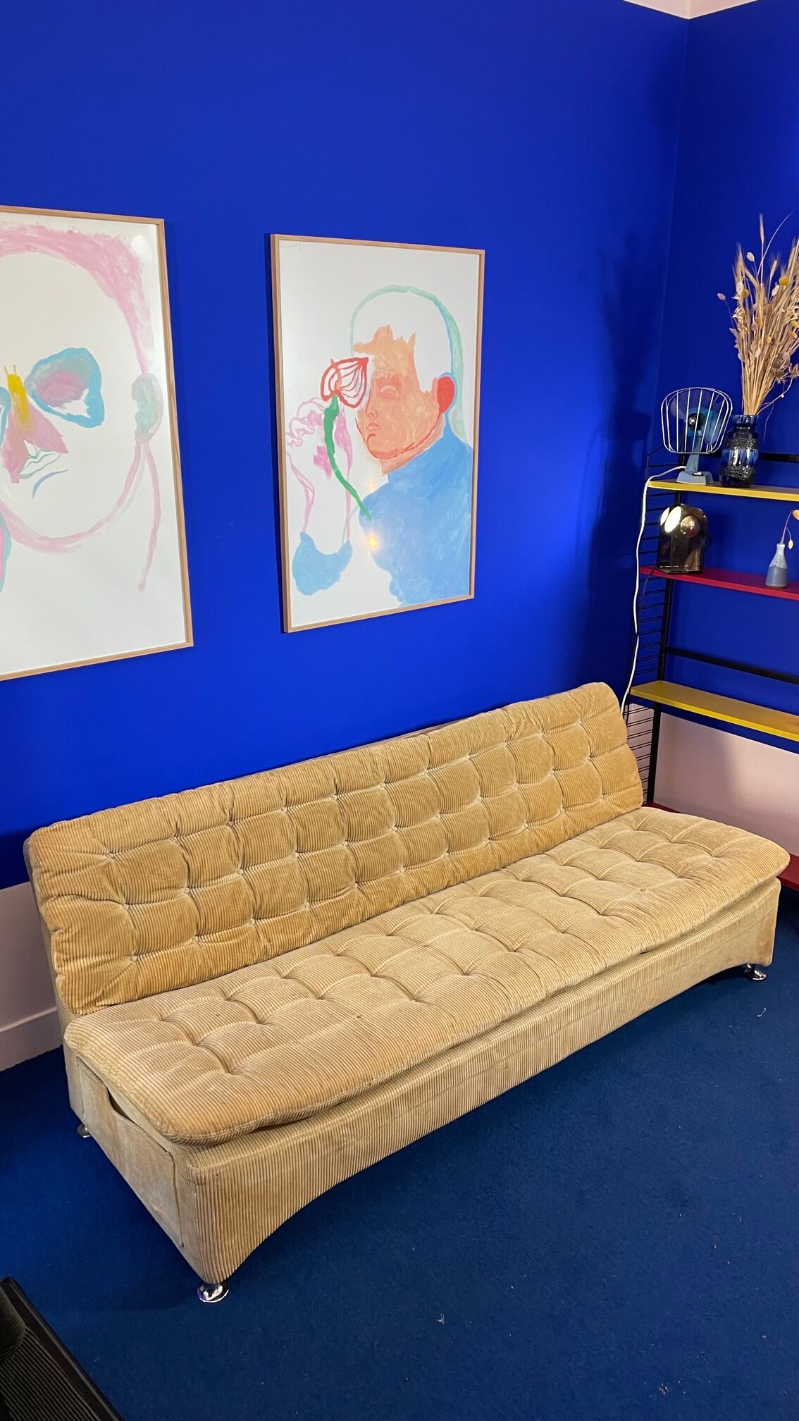 Vintage sofa from the 70s in corduroy