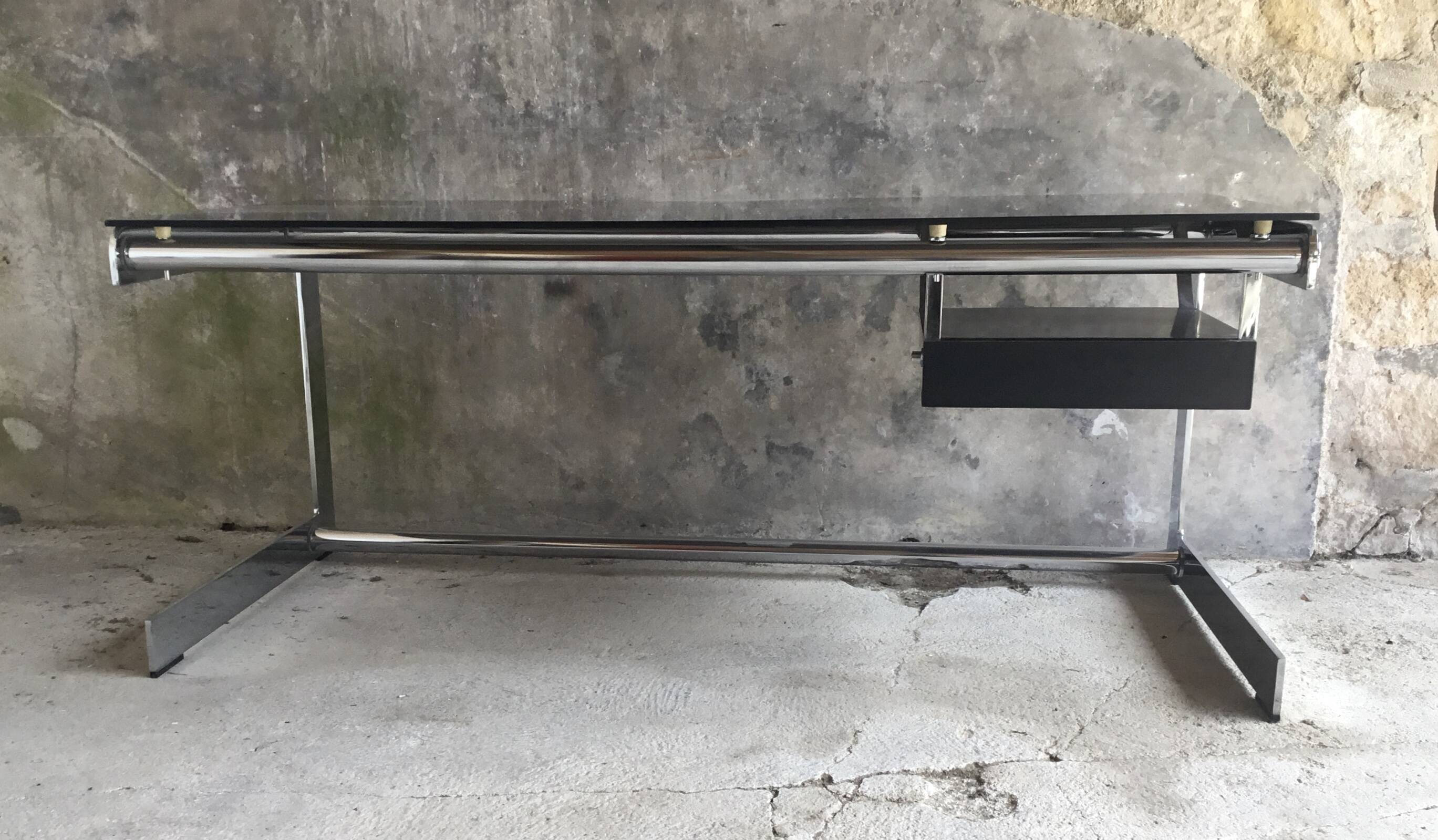 KIT series desk by Gilles Bouchez for Airborne - space-age design 1960