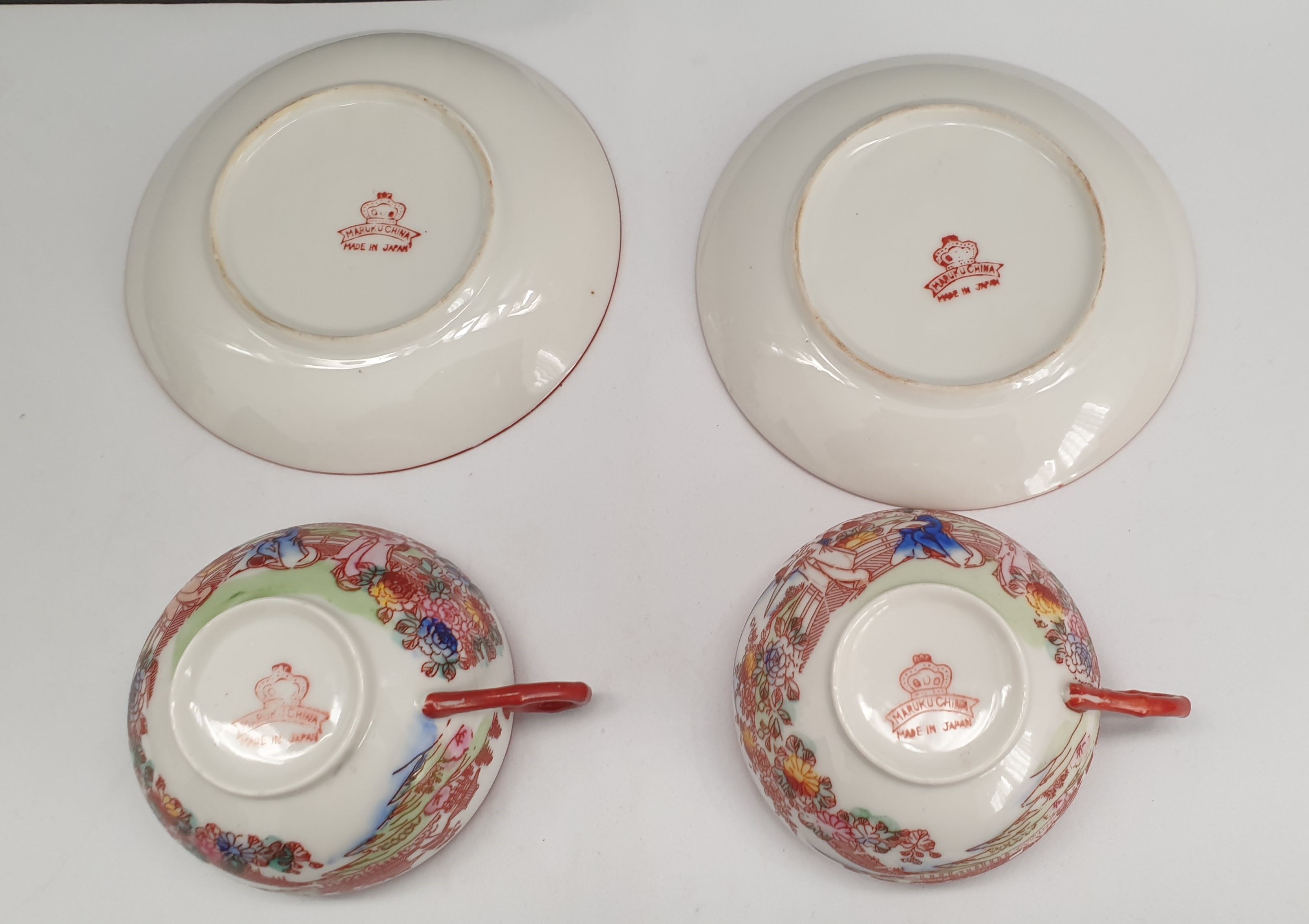Deux tasses a the ou a cafe vintage en porcelaine du Japon