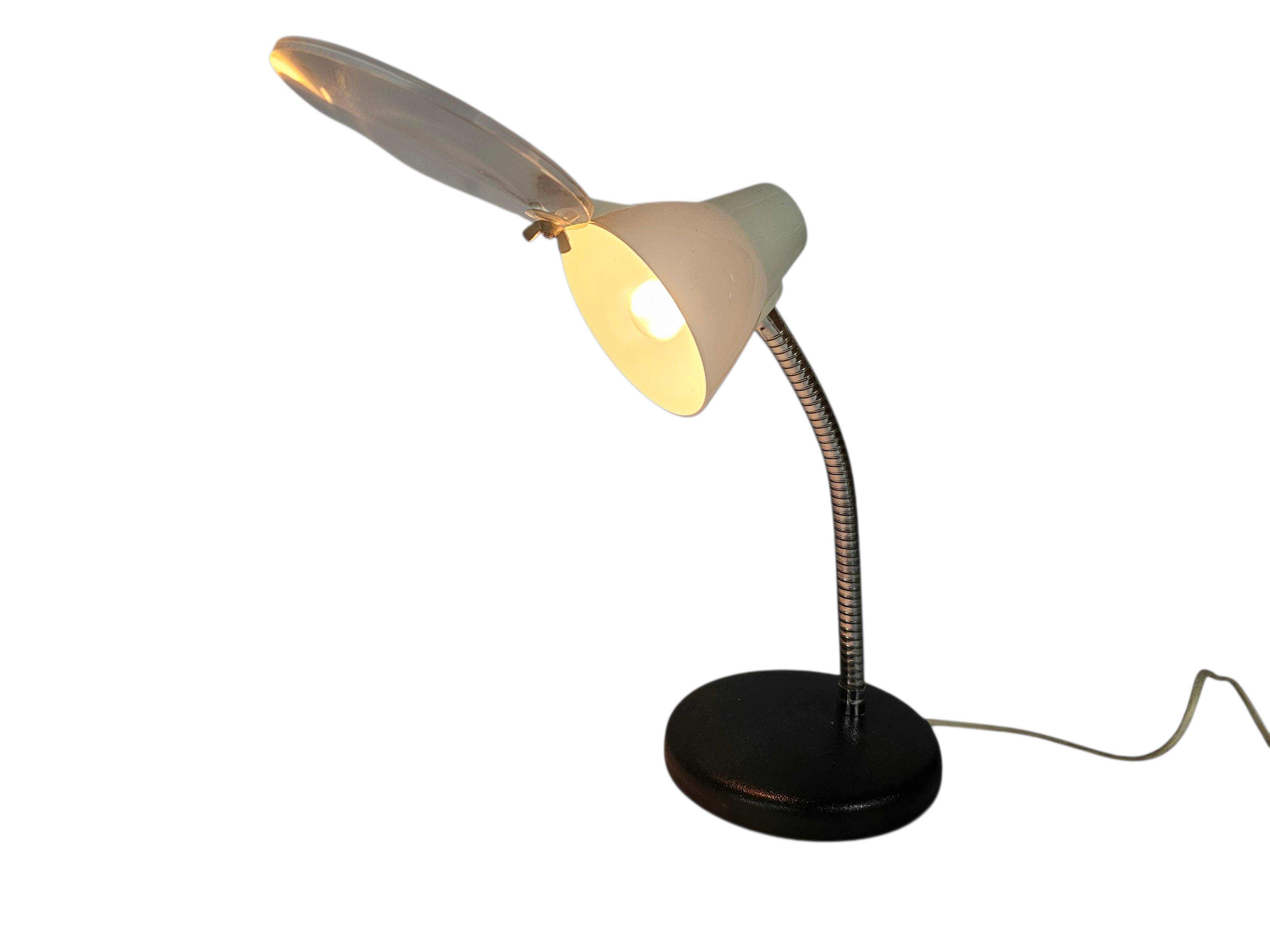 'Big Eye' table lamp - American - magnifying lamp - flexible neck - 3rd qua
