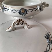 Antique Saint-Amandinoise tureen, blue and ochre decoration 6523, 1900-1920