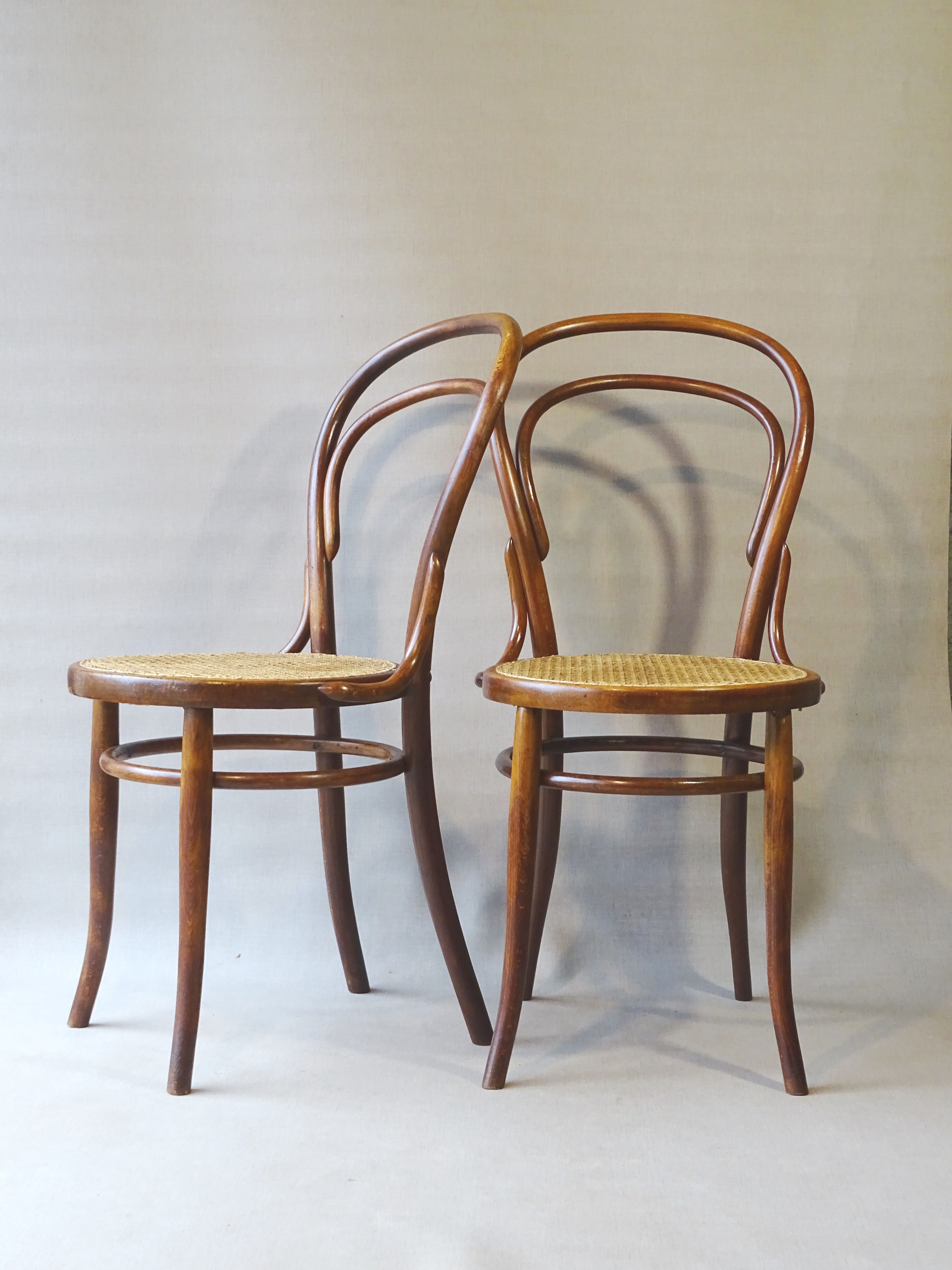 Two chairs turpe n°14 bistrot 1900 cans