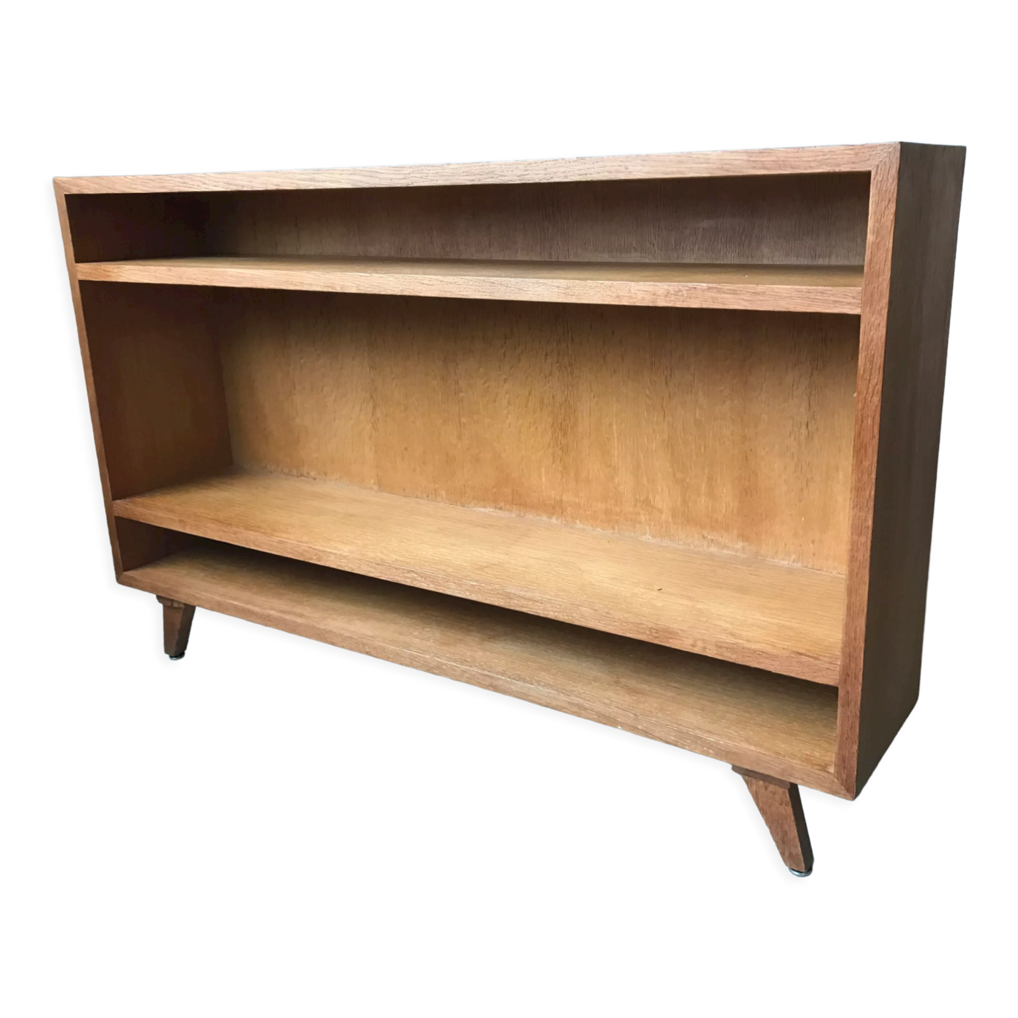 Small oak shelf, work of the 50s.