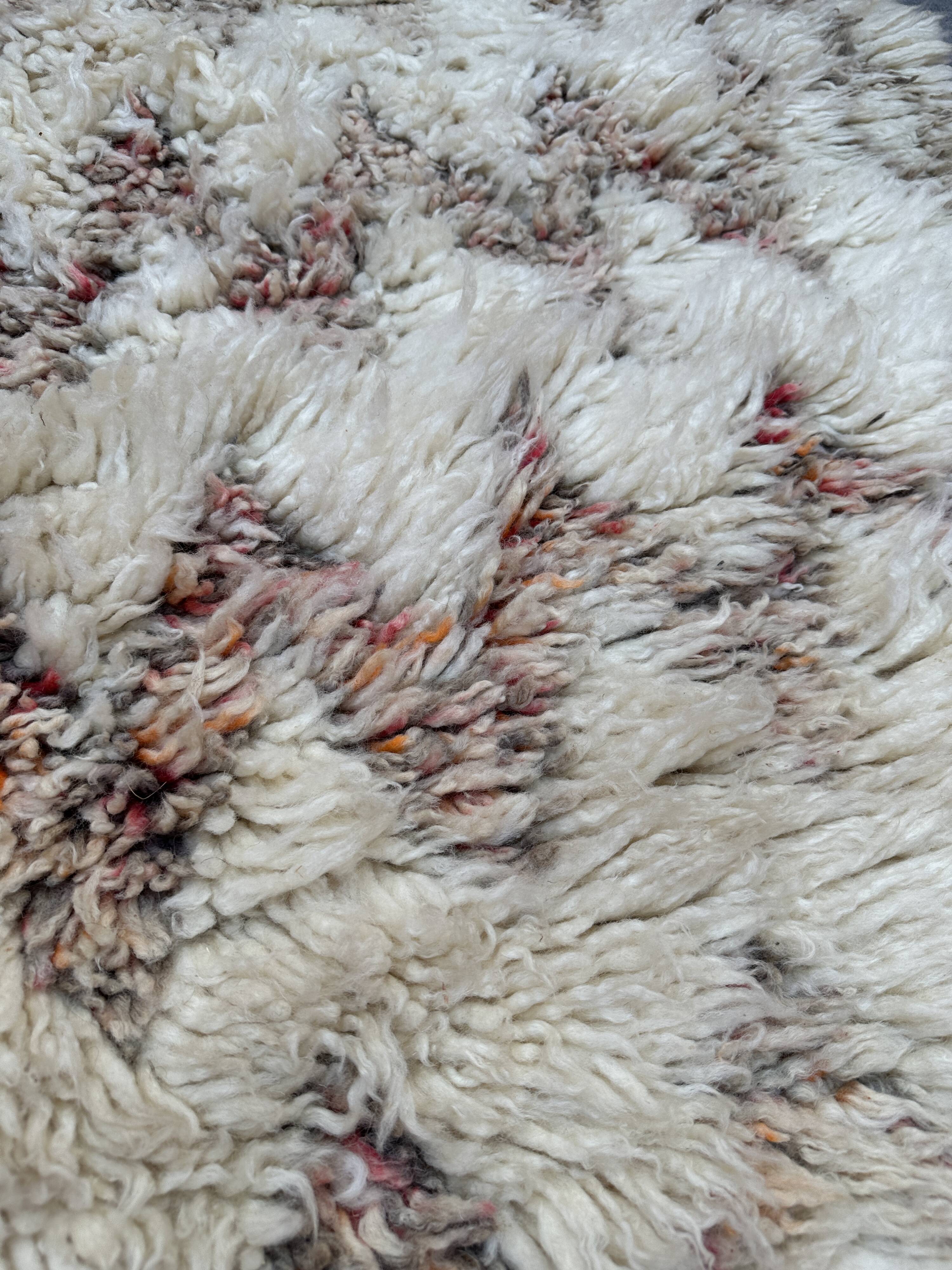 White Marmoucha Moroccan rug - 194 x 347 cm