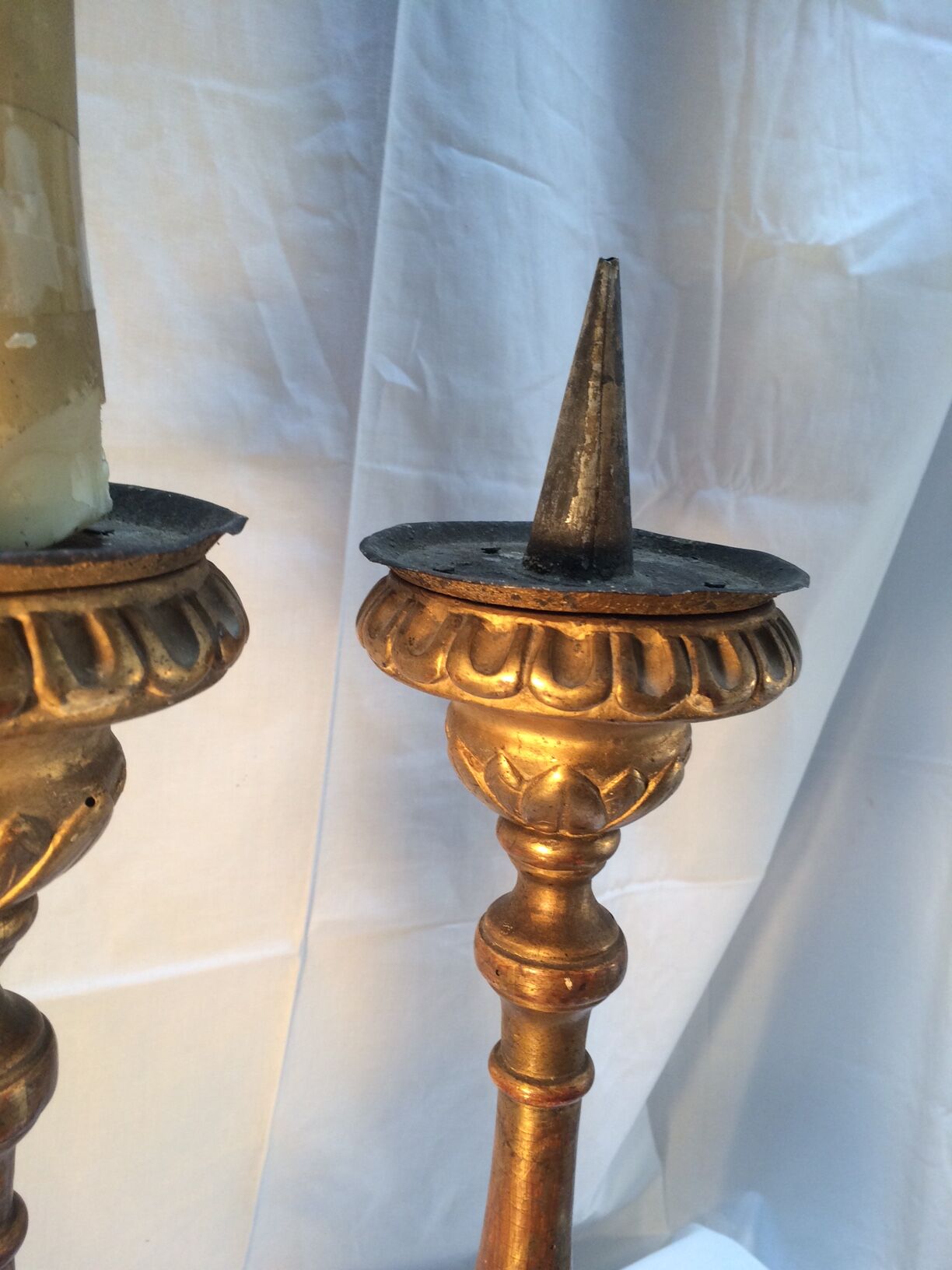 Pair of ancient carved gilded wood candlesticks - 18th century