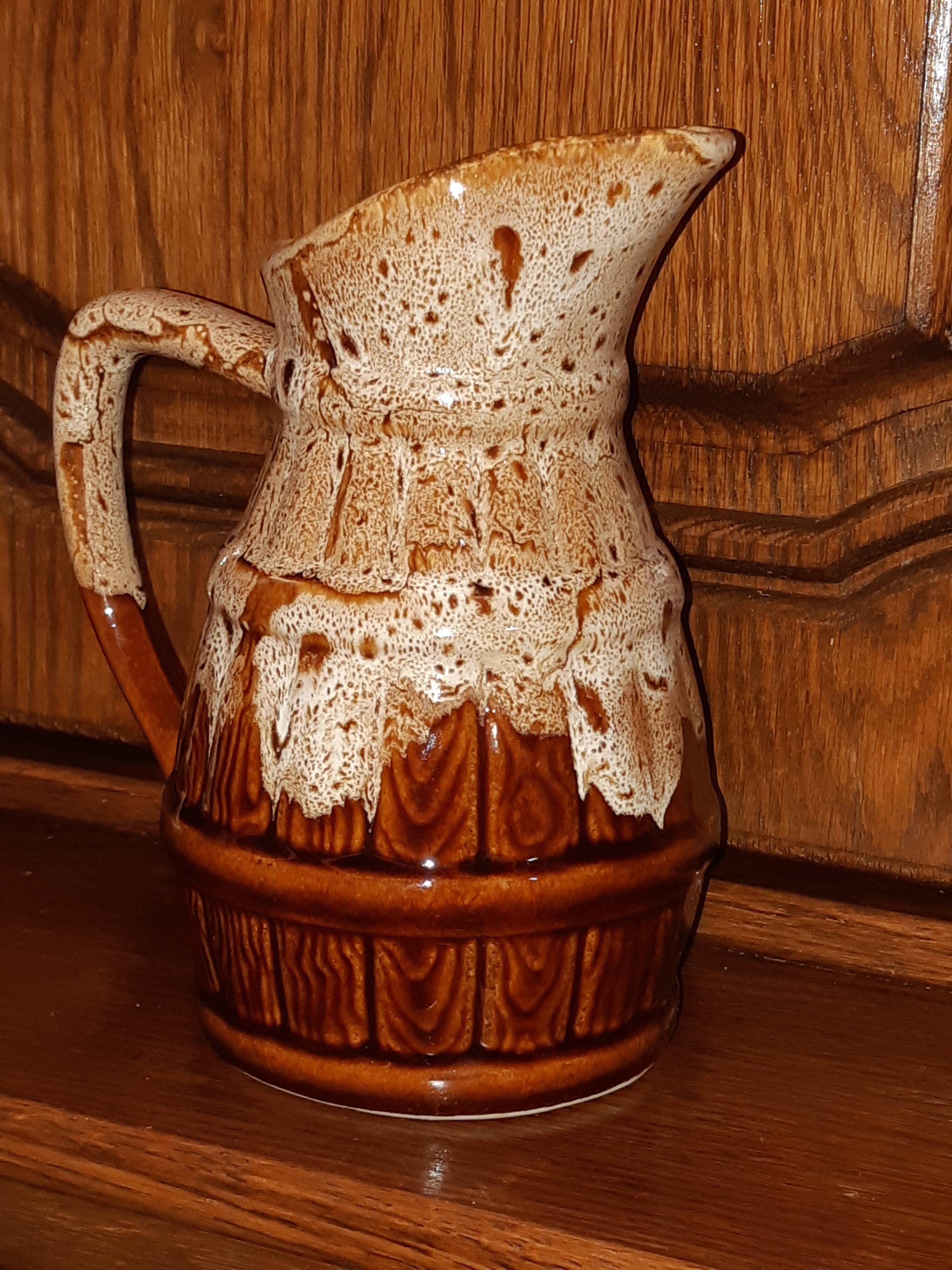 Flaming pitcher-scale ceramic barrel-shaped from the Faiencerie Revol