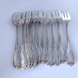 12 silver plated cake forks with case
