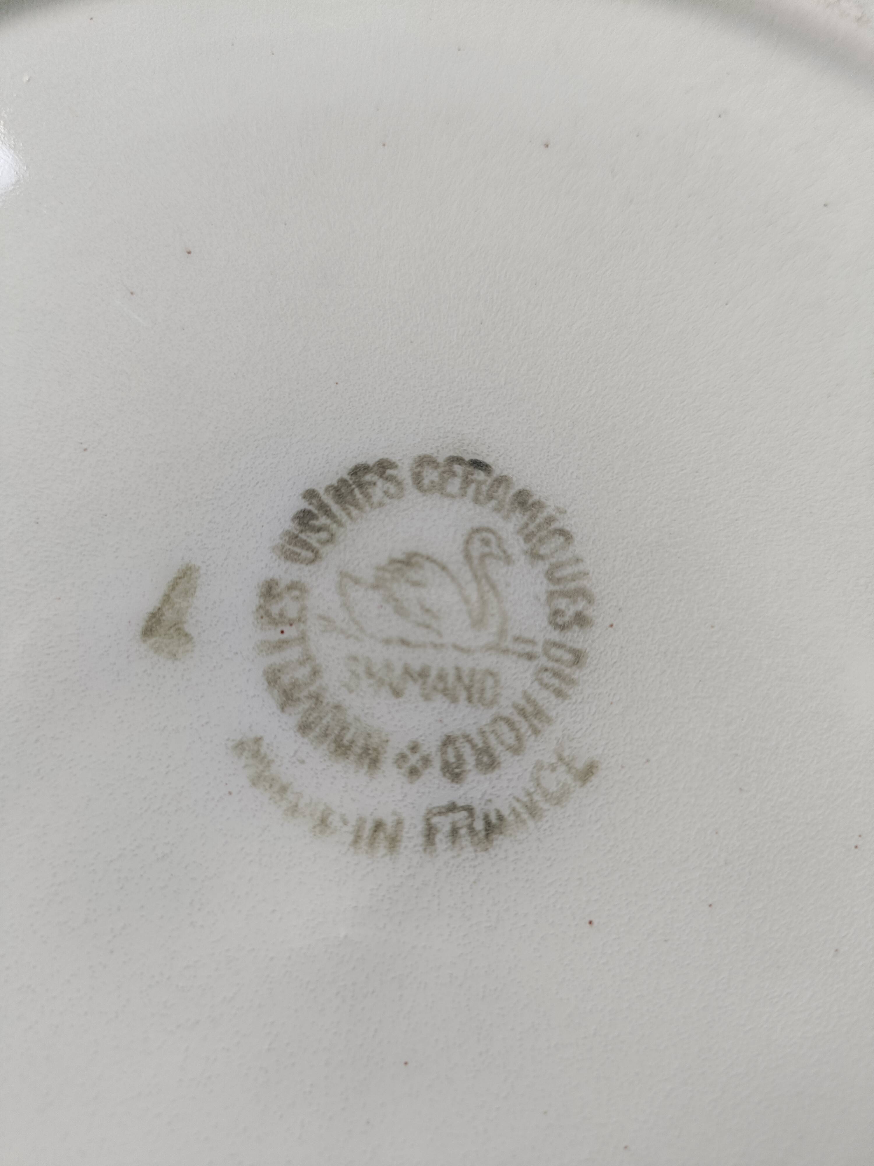 Large slip dish