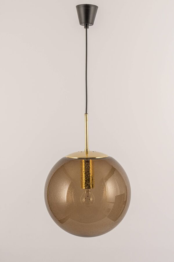 Suspension boule en verre fumé Limburg avec laiton, Allemagne, années 1970