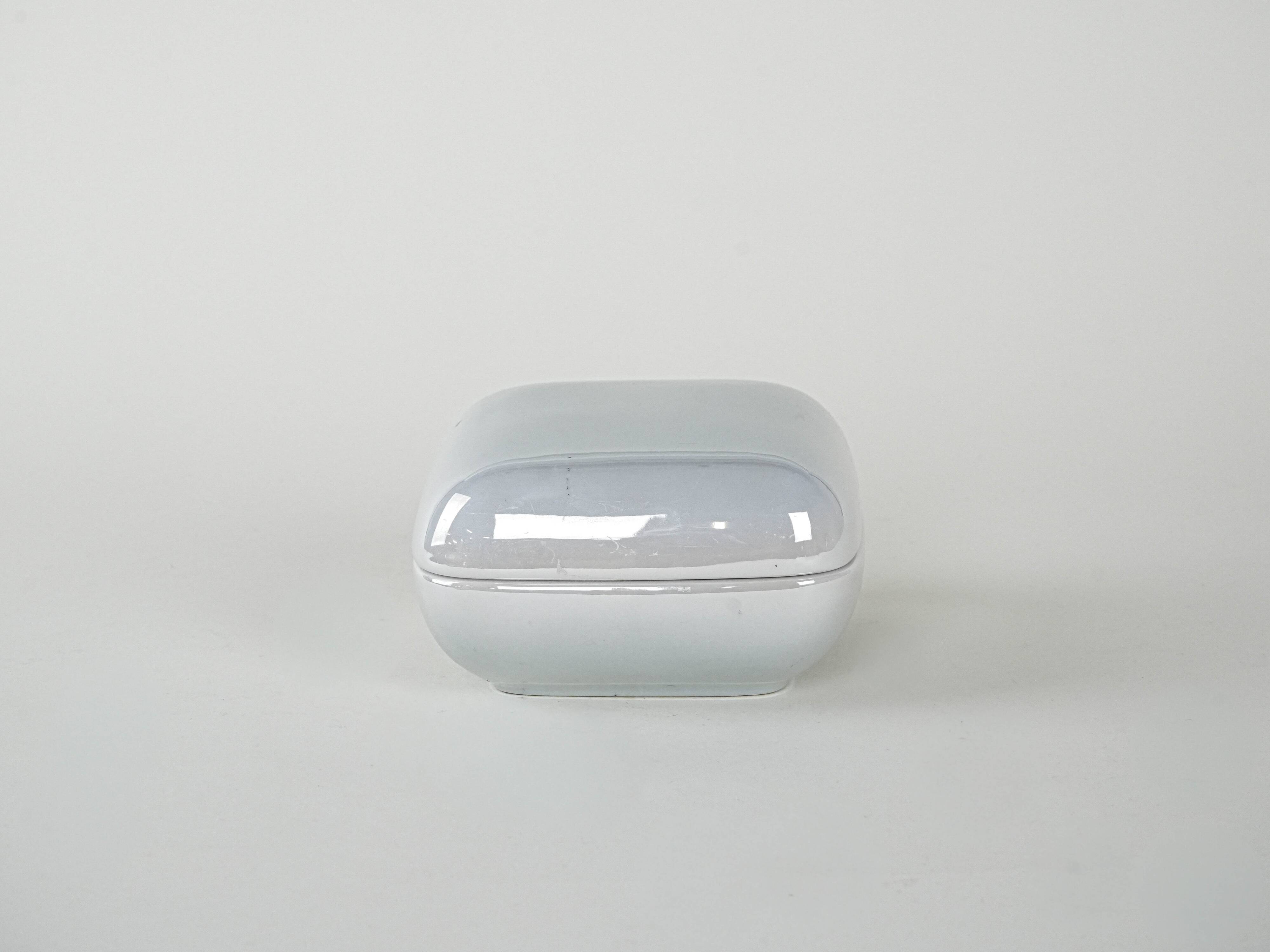 Porcelain box, Italian design, 1970s, manufactured in Italy