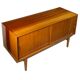 Commode postmodernisme Violetta , conçue par Lesniewski. 1960