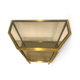 Table d'appoint italienne demi-hexagonale en laiton des années 1970.