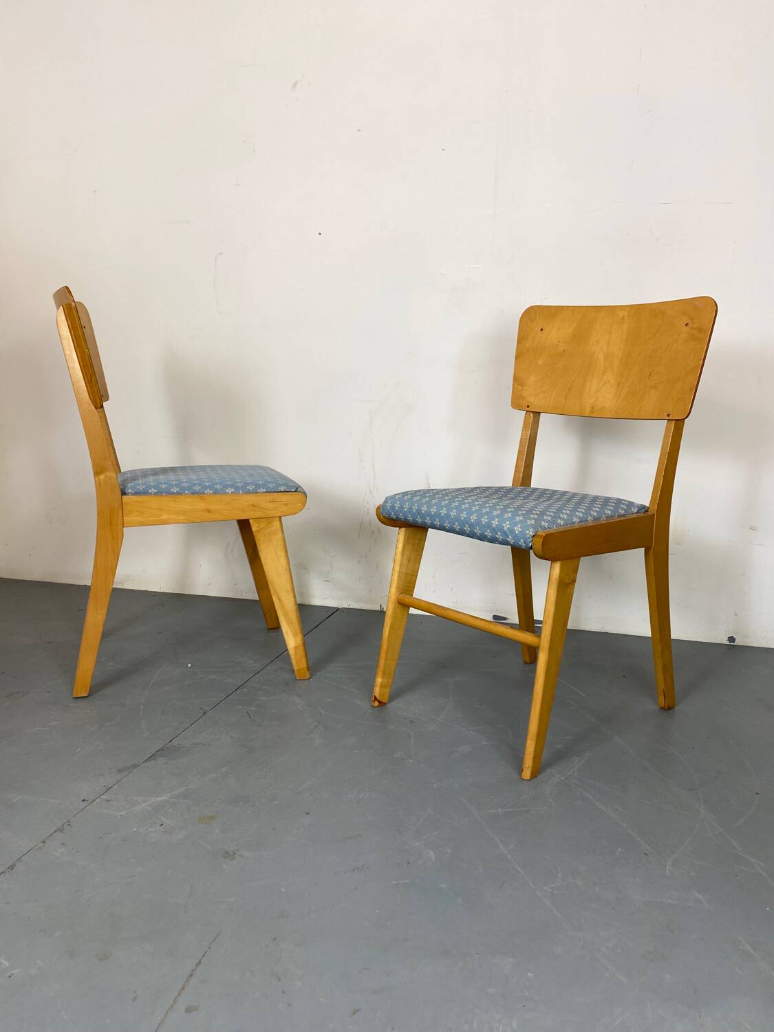 Chaises de salle à manger en hêtre modernistes du milieu du siècle, années 1950, lot de 2