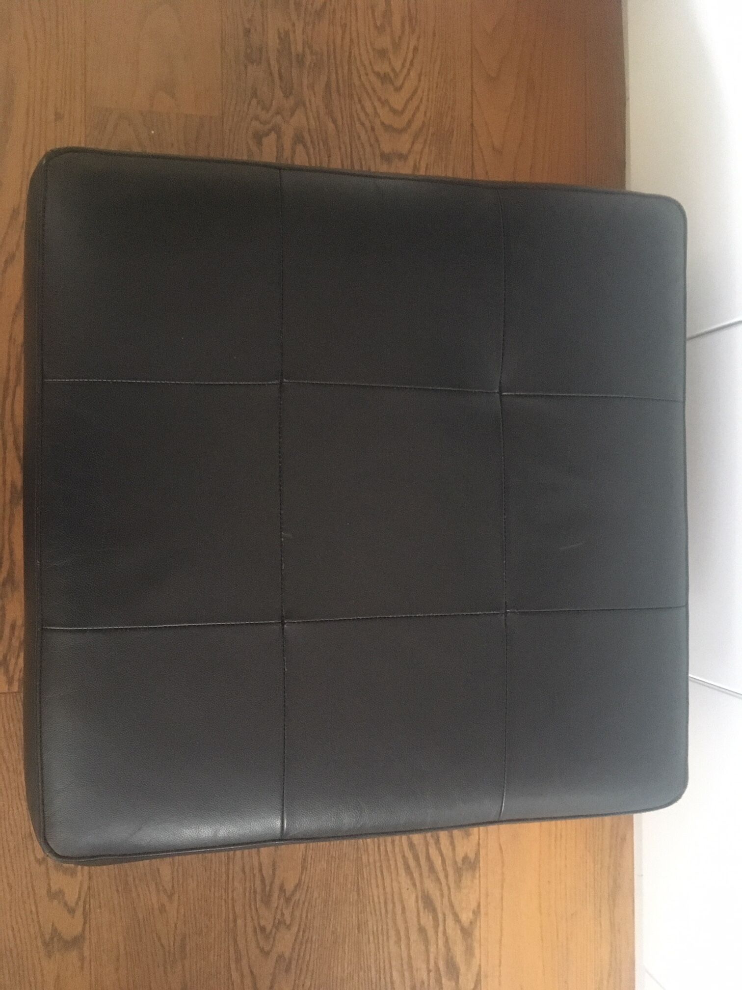 Metal and black heart pouf